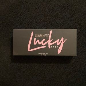 GLAMNETIC lucky lashes - brand new! (Glue not included)